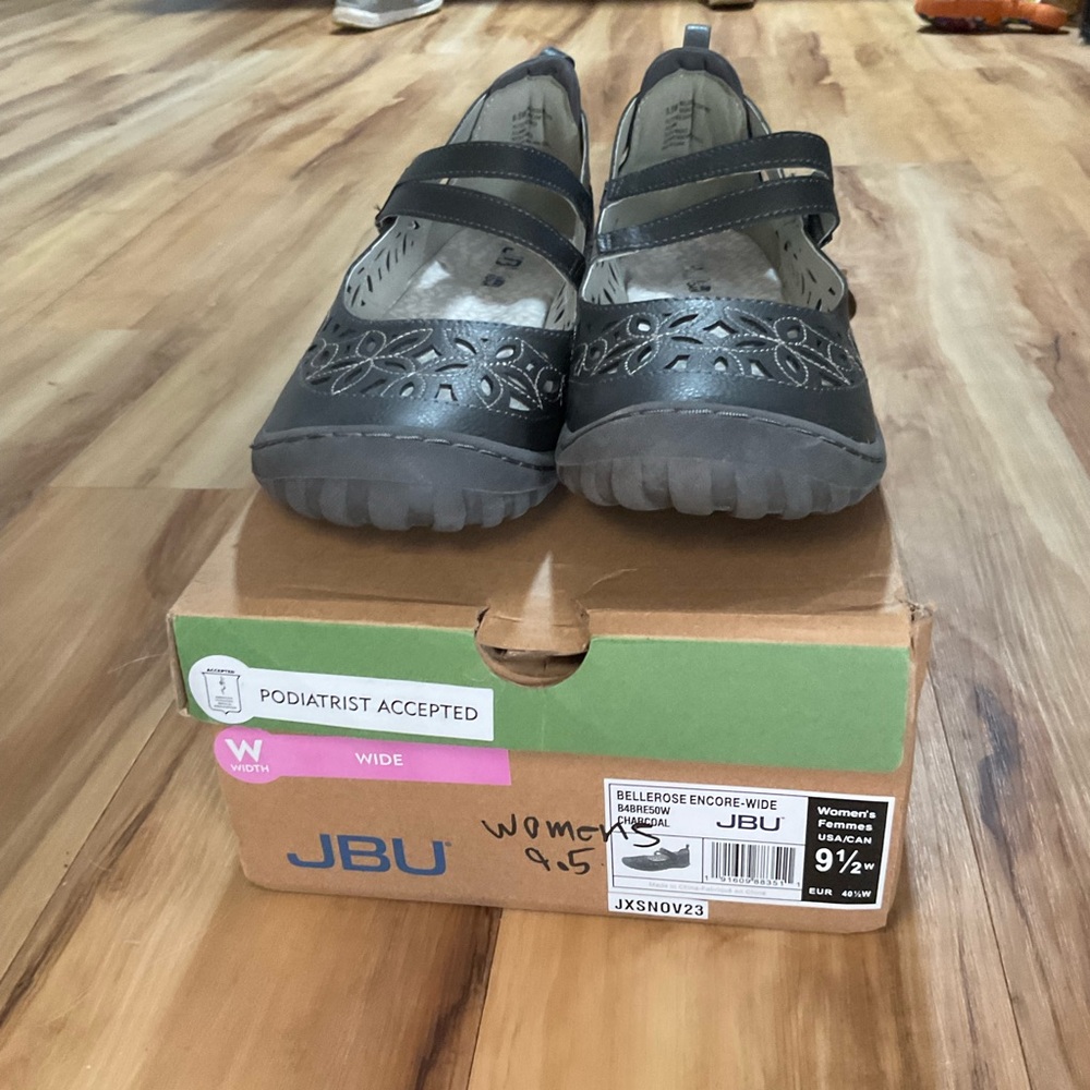 JBU Women's Grey Mary Jane Athletic Shoes - Picture 3 of 8
